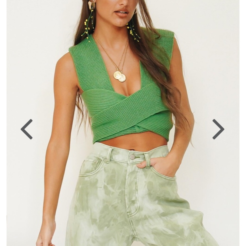Verge Girl Best Of Paris Knit Tie Top // Green